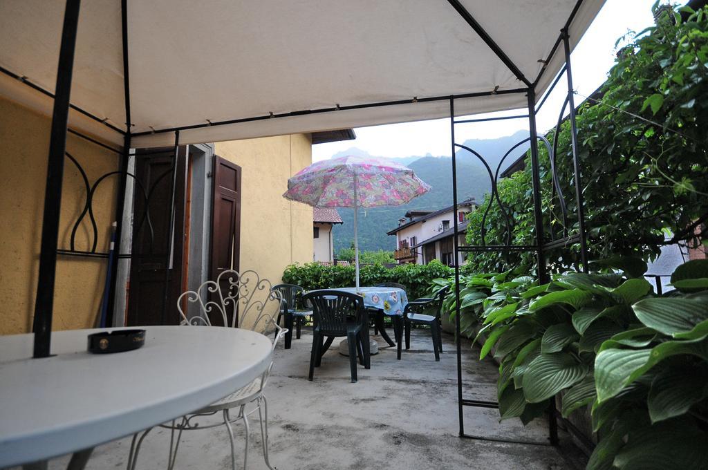 Casa Anna Villa Pieve Di Ledro Ruang foto